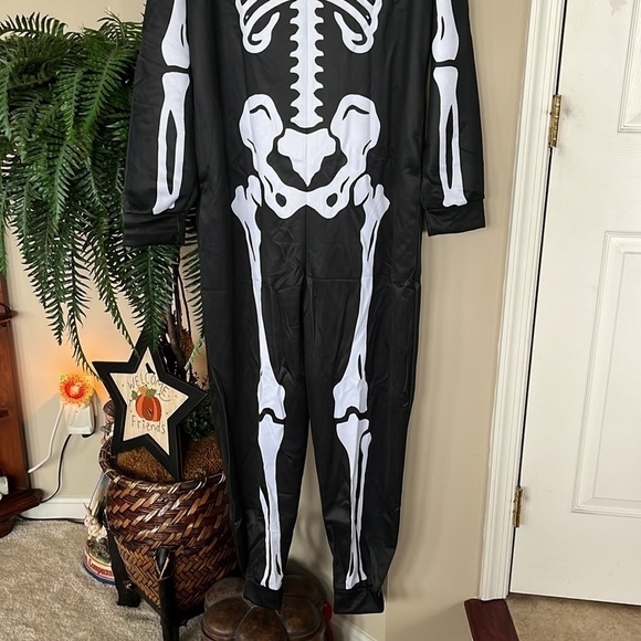 Brand New Halloween Costume Skeleton Zip Up Onesie Mask Cosplay Black & White - Picture 9 of 13